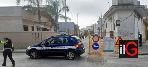 polizia_locale_via_monte_bianco_chiusa_per_lavori_e_fuga_di_gas.jpg