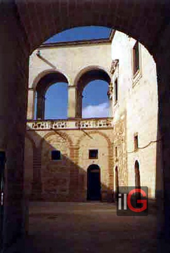 Castello di Mesagne -  atrio