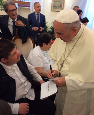papa francesco e disabili mesagne