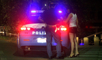 polizia prostitute 2