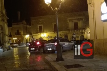 via roma auto polizia e carabinieri