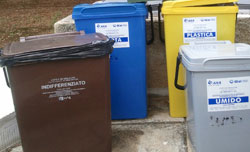 rifiuti-contenitori-raccolta-differenziata