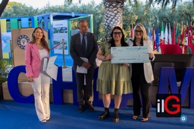 Laura Paladini, Vanessa Ciaula e Michela Fiandese, le vincitrici della terza edizione del “Premio ArpAmare”