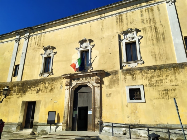 Il fuoco sotto la cenere della nuova amministrazione di Mesagne