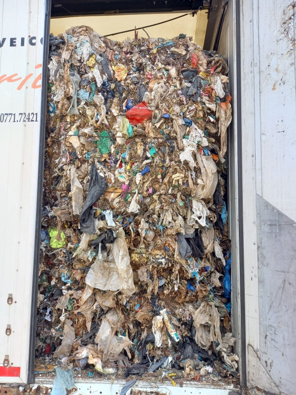 Mesagne. Dietro ai rifiuti abbandonati a Mesagne potrebbe esserci l&#039;eco-mafia