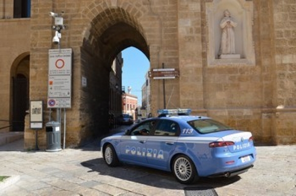 Rider aggredito a Brindisi il 1° maggio: identificato e denunciato anche il complice
