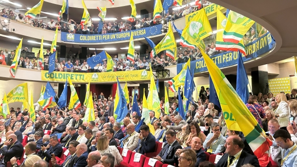 COLDIRETTI, CRISI PEGGIO DEL COVID; SERVE UN NUOVO PNRR PER GARANTIRE SALUTE CITTADINI E REDDITO AGRICOLTORI