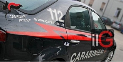 Minaccia il personale ARIF e i Carabinieri, brandendo una forca, arrestato