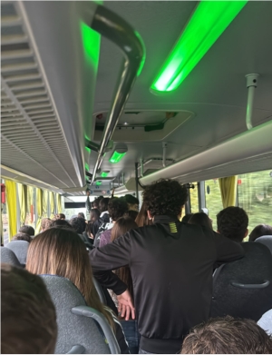 Caroli (FdI): “Caos sui bus Ceglie Messapica–Ostuni. Gravi disagi per gli studenti, Fse adegui il servizio alle esigenze reali”