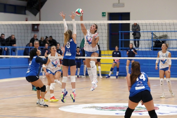 All&#039;Aurora Volley Brindisi non riesce l&#039;impresa. Monopoli in semifinale