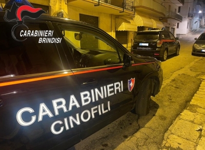 I carabinieri arrestano 6 persone (Guarda il video e le foto)