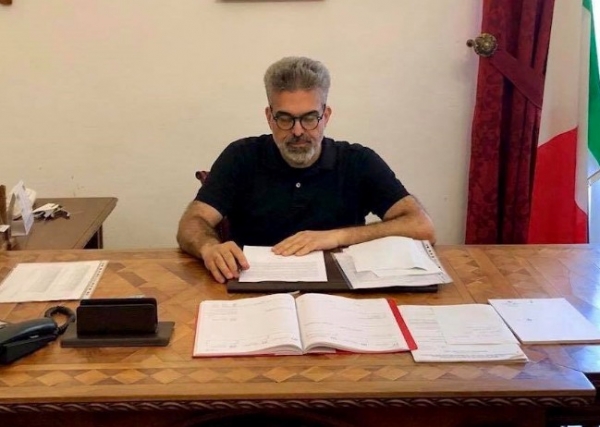 Progetto “Libriamoci”: il sindaco Matarrelli è ambasciatore di lettura per le scuole
