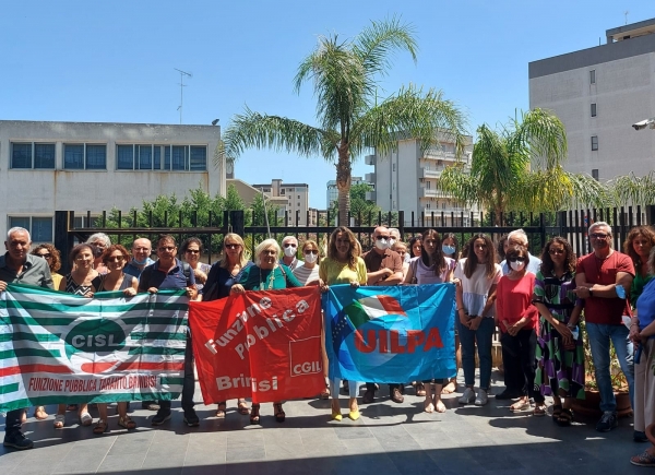 Protestano i dipendenti del Tribunale di Brindisi