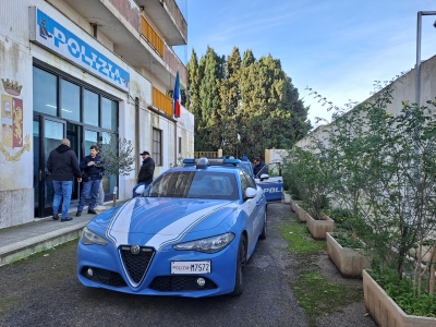 Scooter fuori strada, la polizia di Mesagne trova droga in casa di un 17enne: scatta la denuncia