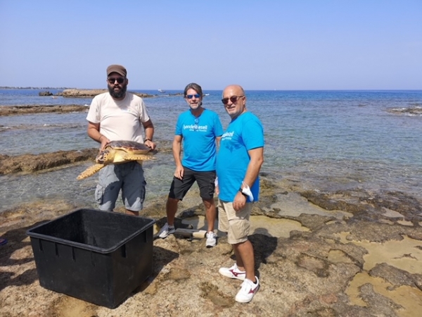 LyondellBasell: i volontari del sito di Brindisi insieme al WWF per pulire l’arenile del Castello Alfonsino
