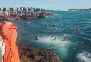 Tuffo di Capodanno 2021. Brindisi e Viareggio rinviano l'evento al Capodanno 2022