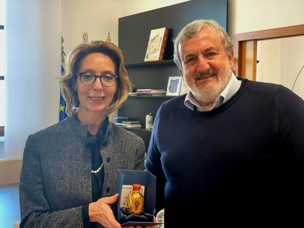 Il Prefetto Michela La Iacona in visita a Bari dal Presidente della Regione Puglia Michele Emiliano