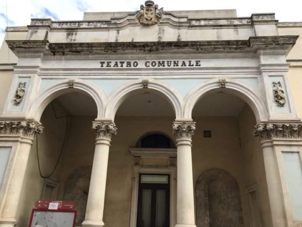 Teatro comunale, il Comune di Mesagne annulla la liquidazione da 42mila euro: mancano le risorse contabili
